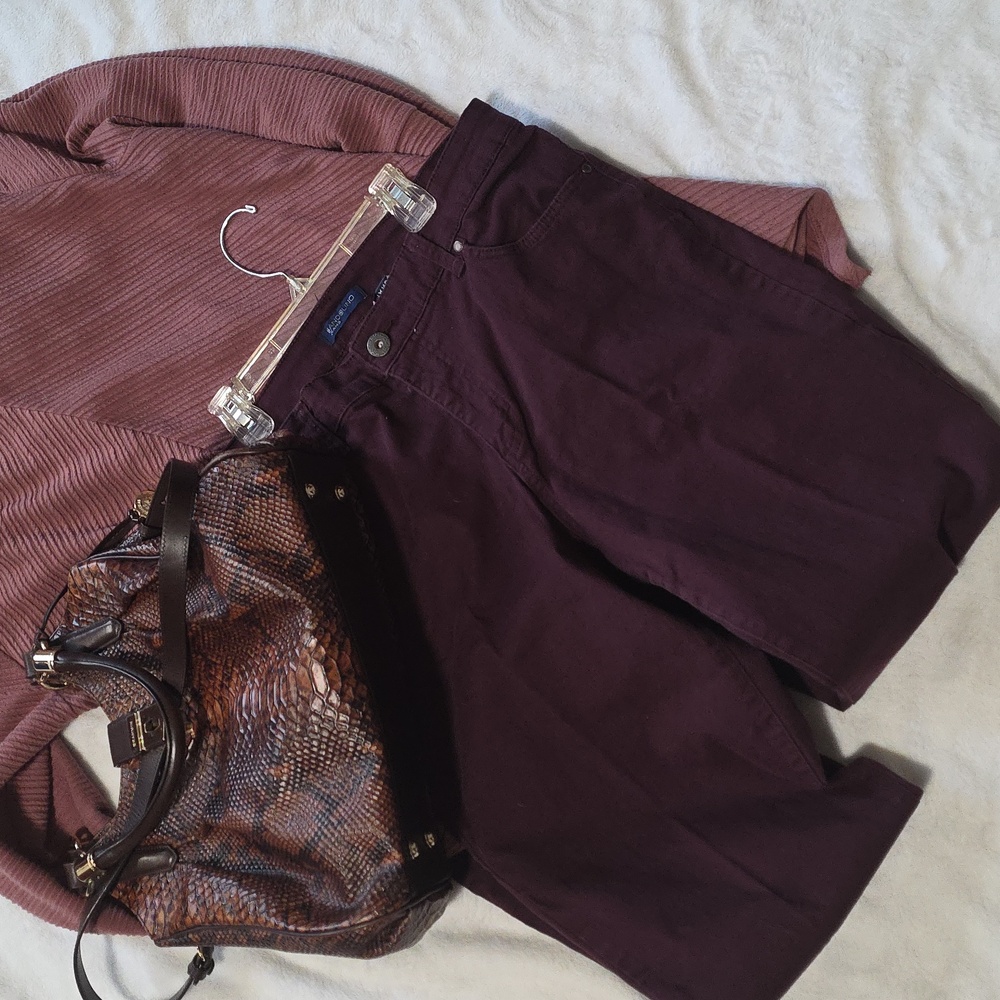 Bandolino WINE / Deep Purple Jeans